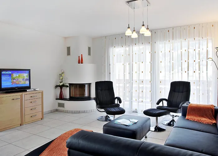 A22 By Interhome